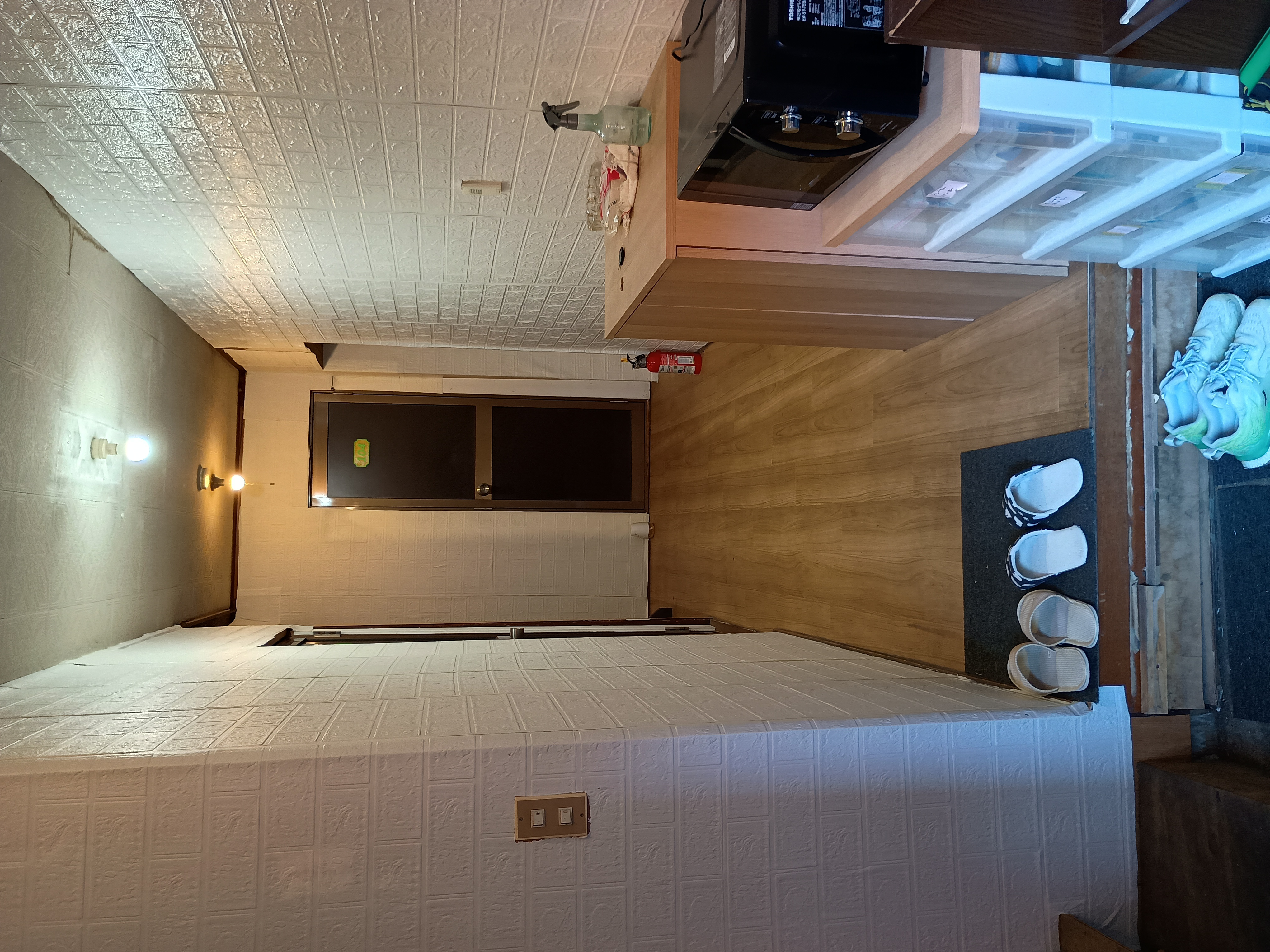 方丈庵の玄関 - 清潔で明るい